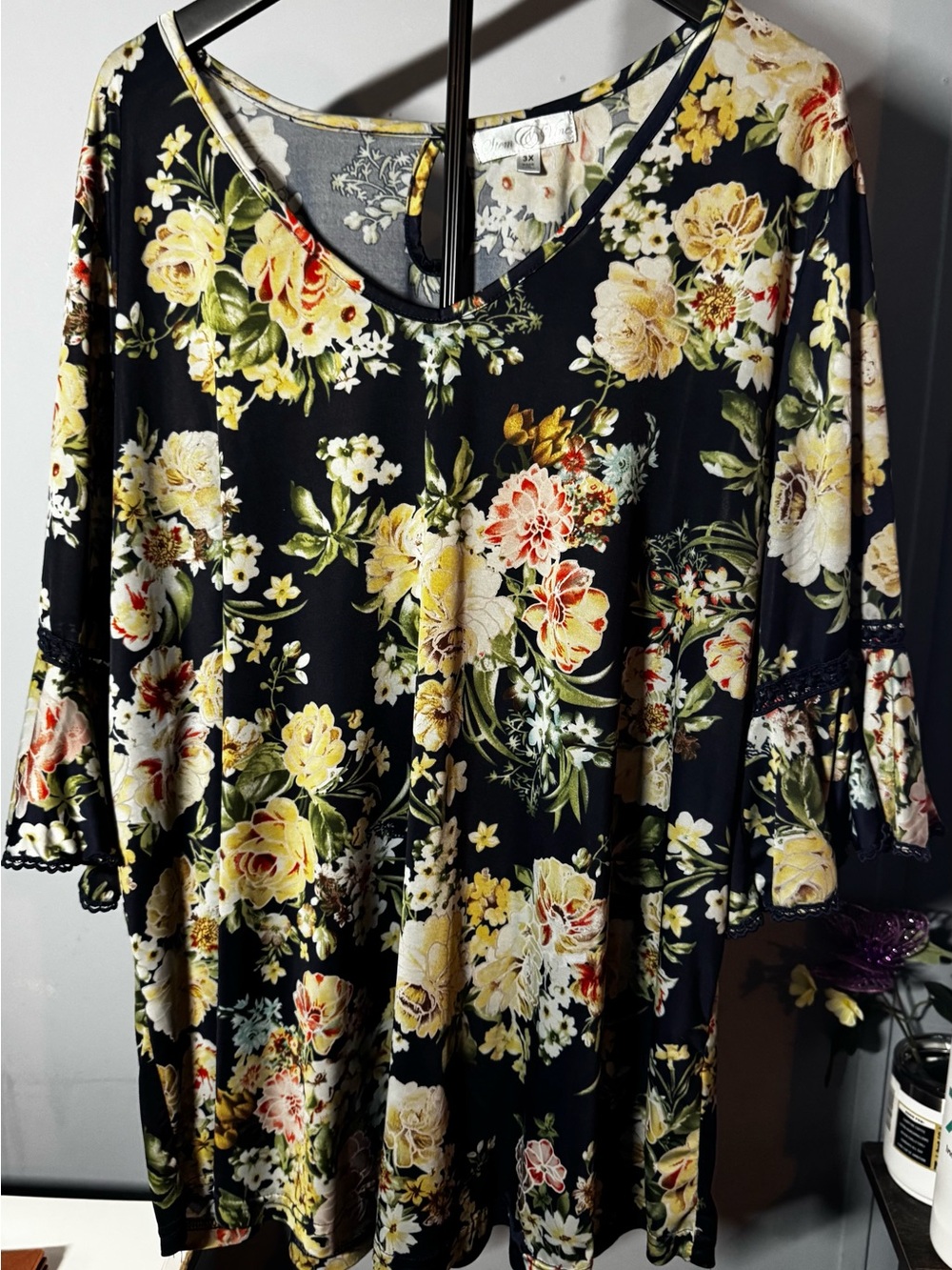 Cream & Vine Floral Bell Sleeve Tunic Top Size 3X Navy Boho Plus Size
